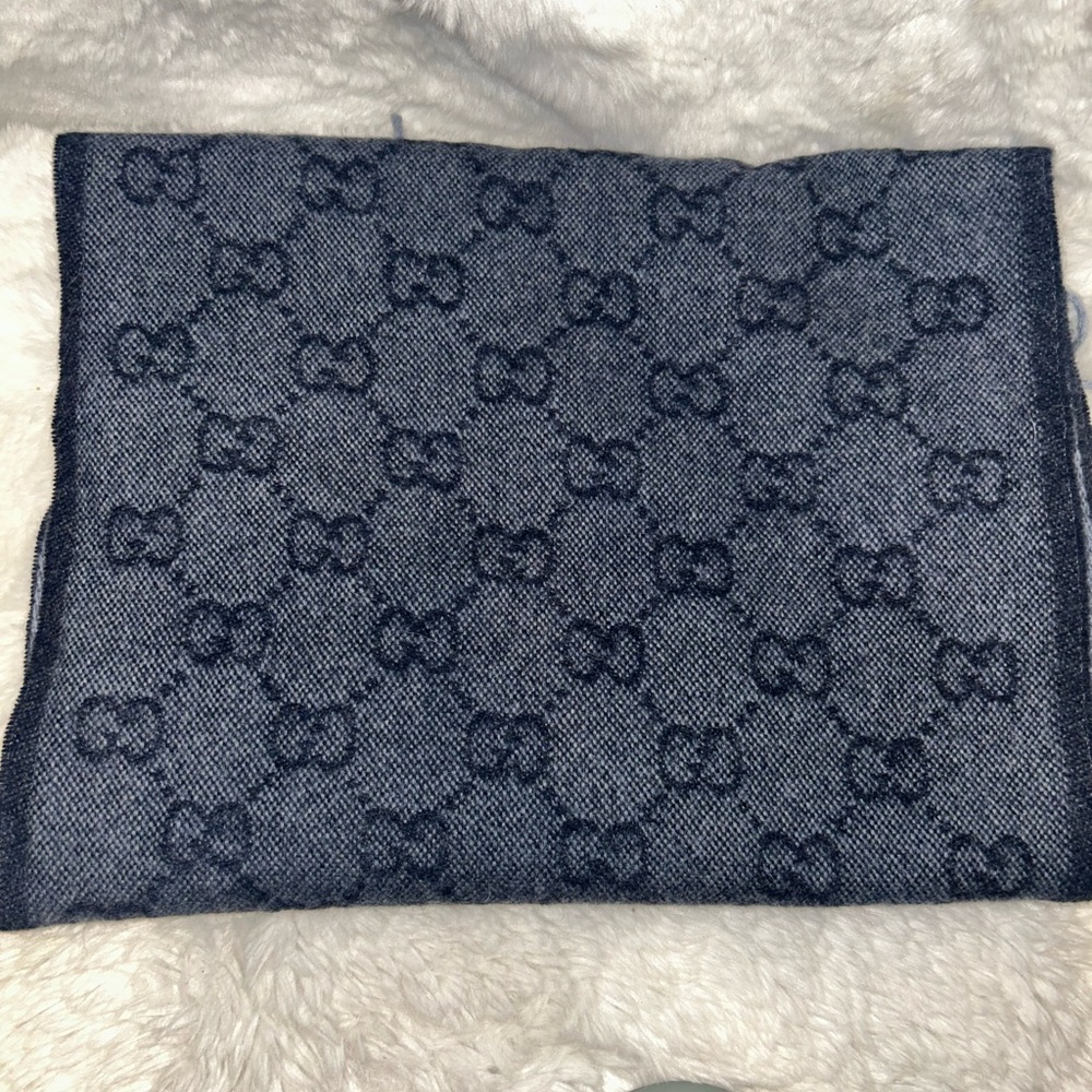 Gucci Blue & Red Scarf- BRAND NEW - Picture 9 of 11